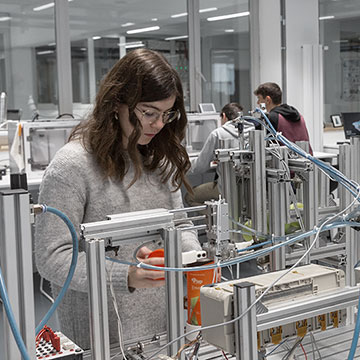 Degree in Industrial Electronic Engineering
